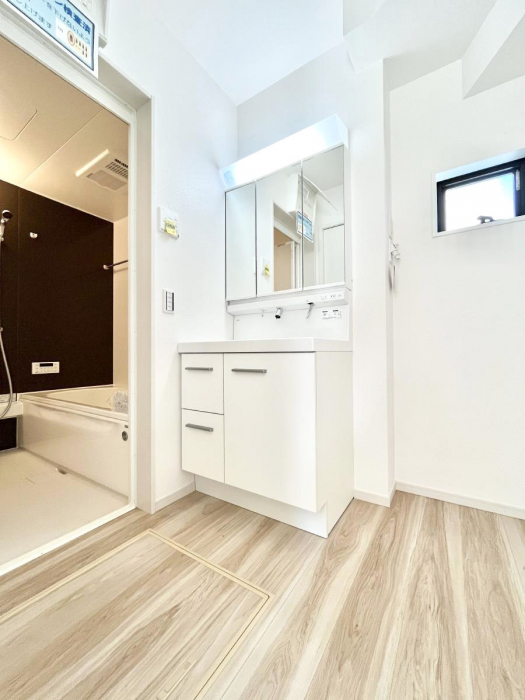 ���̑��@�������̂�����K��Ԃł��B�����̐g�x�x���C�����ǂ����g�������܂��B 