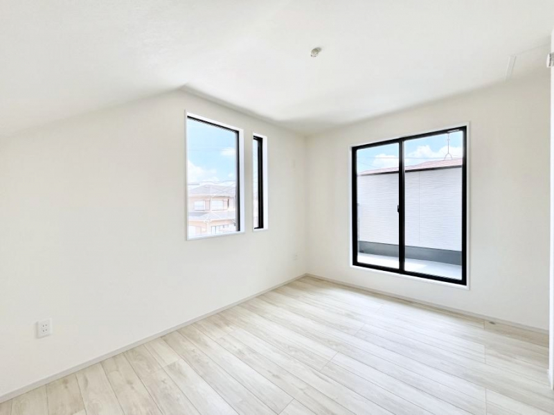 ���̑����ρ@2�ʍ̌����m�ۂ������邢��ԁB�Ƒ��݂�Ȃ����K�ȕ�炵����������݌v�ł��B