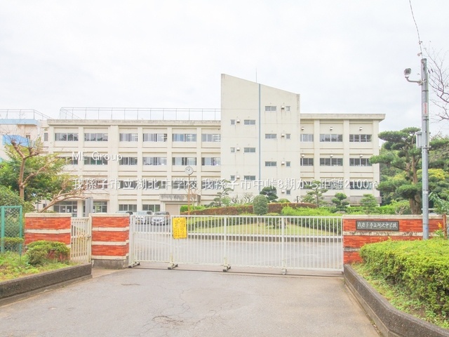 ���ӊ��@���w�Z 2100m �䑷�q�s���Ζk���w�Z