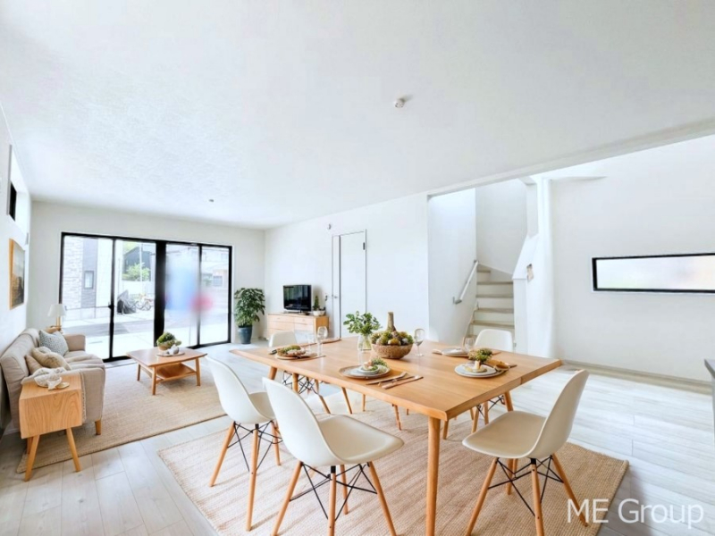 ���r���O�@���Ƒ��̓��₩�Șb�����ŕ�܂�閾�邢���r���O  ���Ƌ��CG�ł�