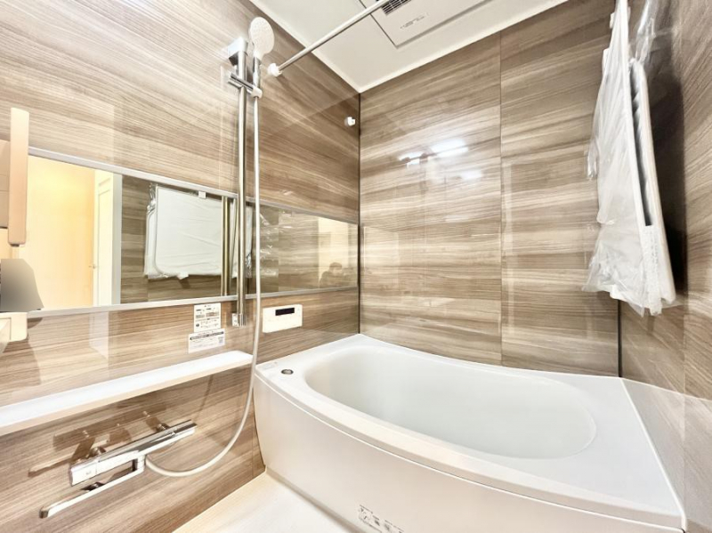 �����@����̔�������Ă���閾�邢�������̂���o�X���[��    