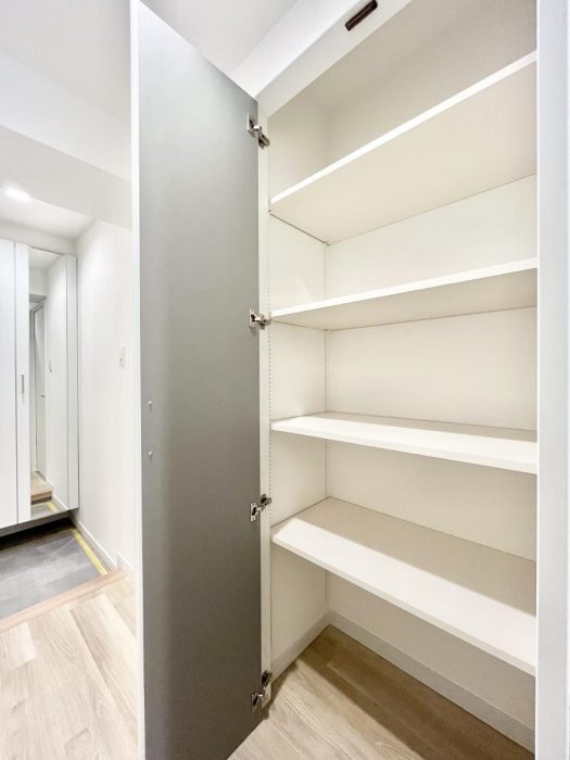 ���[�@�L�����[�B�|���p�����p�i�̃X�g�b�N�Ȃǂ�����������[�B  