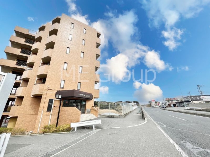 ���n�O�ώʐ^�@�O�ʓ��H�͂�����Ɛ�������Ă��܂��B   