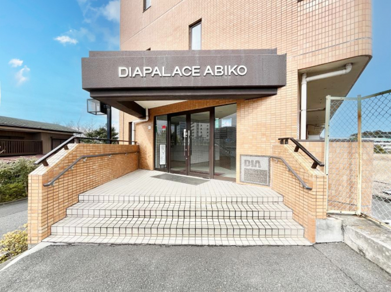 �G���g�����X�@�������������͋C�̃G���g�����X  