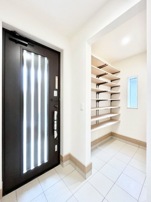 ���ց@�V���[�Y�C���N���[�N�t���̌��ցB�Ƒ��S���̌C��J��Ȃǂ���������[�ł��܂��B