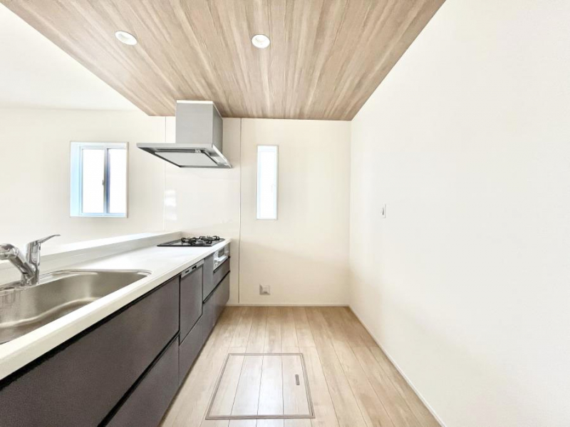 �L�b�`���@��Ƃ肠��L�b�`���ł͂��Ƒ��Ɗy�������������ł��܂��B