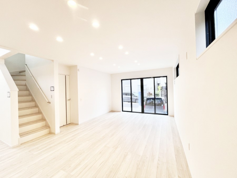 ���̑����ρ@�Ƒ������R�ƏW�܂�e���̃X�y�[�X�ɂȂ肻��