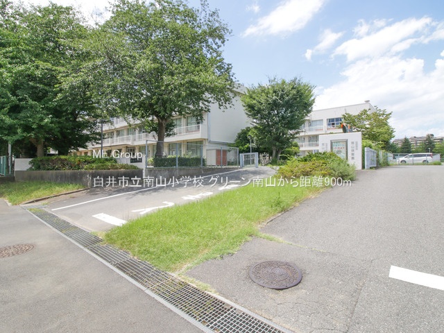 ���ӊ��@���w�Z 900m ����s����R���w�Z