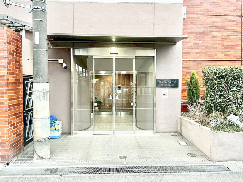 �G���g�����X�@�������������͋C�̃G���g�����X