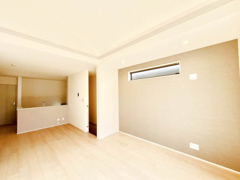 ���r���O�@�Ƒ��c���̎��Ԃ����������Ȃ��났�̃��r���O�_�C�j���O�B   �@