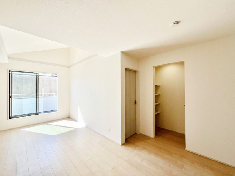 ���̑����ρ@�Ƒ������R�ƏW�܂�e���̃X�y�[�X�ɂȂ肻���@