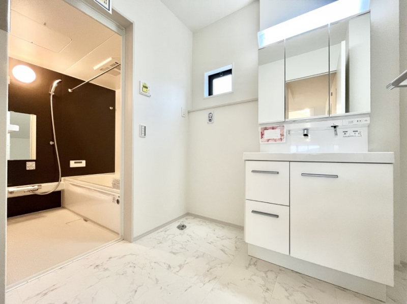 ���̑��@�������̂�����K��Ԃł��B�����̐g�x�x���C�����ǂ����g�������܂��B 