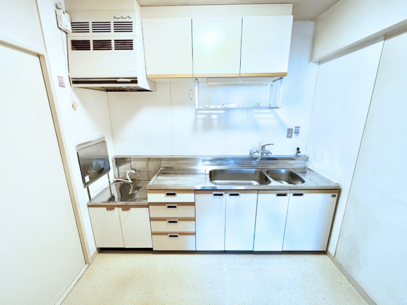 �L�b�`���@�v�V���N�E�݌˒I�B���[�����Ղ�Ŏg���₷���L�b�`���B