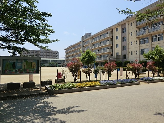 ���ӊ��@���w�Z 400m ���ˎs�����{�ꏬ�w�Z