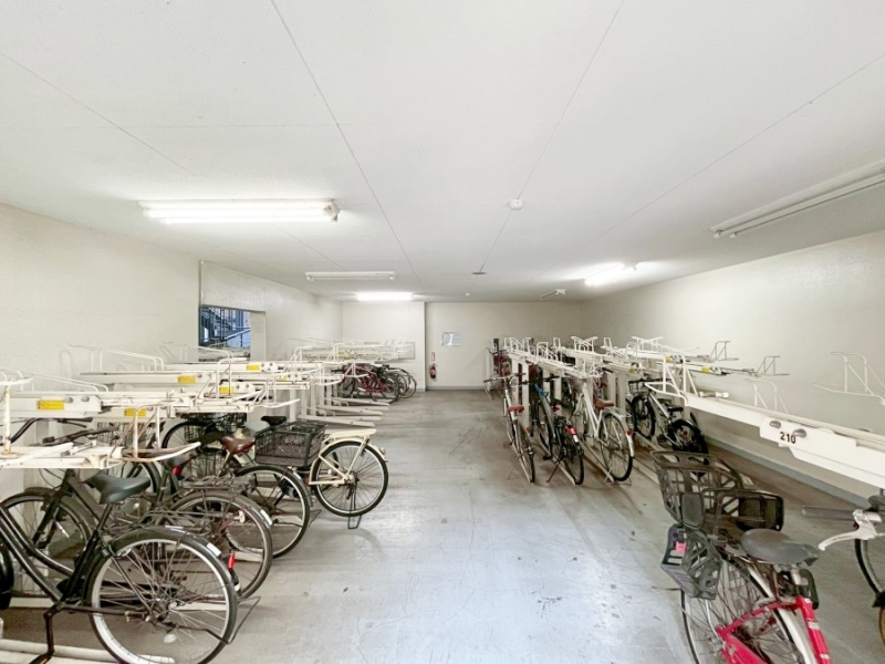 ���̑��@�O�� ���]�Ԓu����i�󂫏󋵂͓s�x���m�F���������j