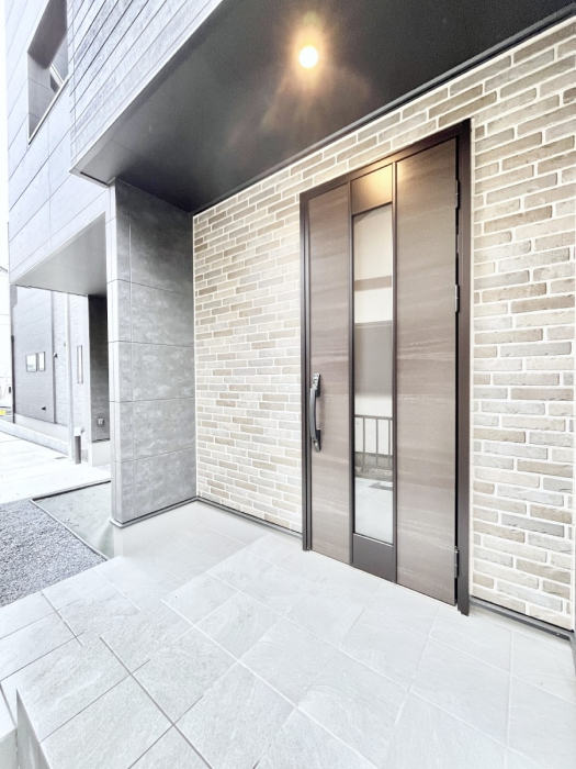 ���ց@��؂ȉƑ��A���q���o�}���錺�ցB