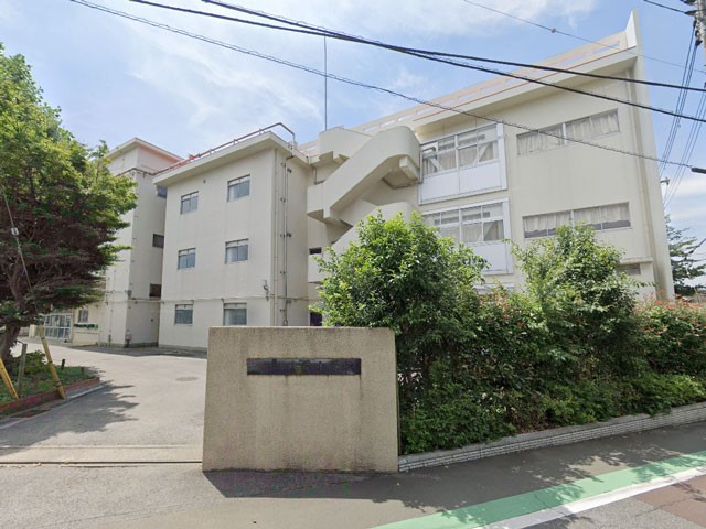 ���ӊ��@���w�Z 400m �D���s�����h���w�Z