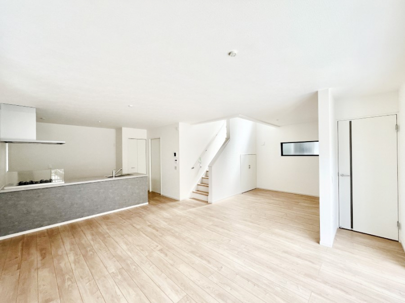 ���r���O�@�Ƒ��c���̎��Ԃ����������Ȃ��났�̃��r���O�_�C�j���O�B   �@