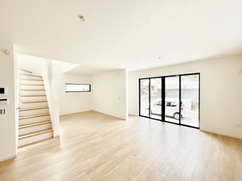 ���̑����ρ@�Ƒ������R�ƏW�܂�e���̃X�y�[�X�ɂȂ肻���@