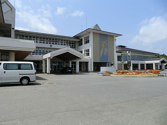 ���ӊ��@���w�Z 1900m �Ό��s���쒆�w�Z