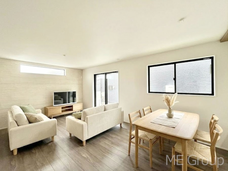 ���r���O�@���Ƒ��̓��₩�Șb�����ŕ�܂�閾�邢���r���O  ���Ƌ��CG�ł�