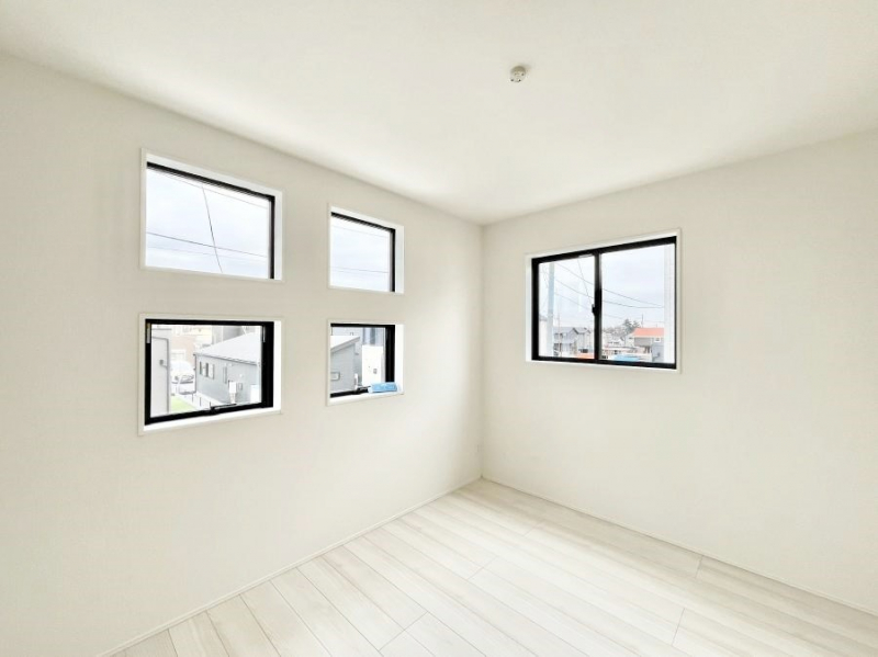 ���̑����ρ@2�ʍ̌����m�ۂ������邢��ԁB�Ƒ��݂�Ȃ����K�ȕ�炵����������݌v�ł��B