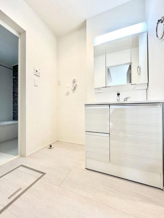 ���̑��@�������̂�����K��Ԃł��B�����̐g�x�x���C�����ǂ����g�������܂��B 