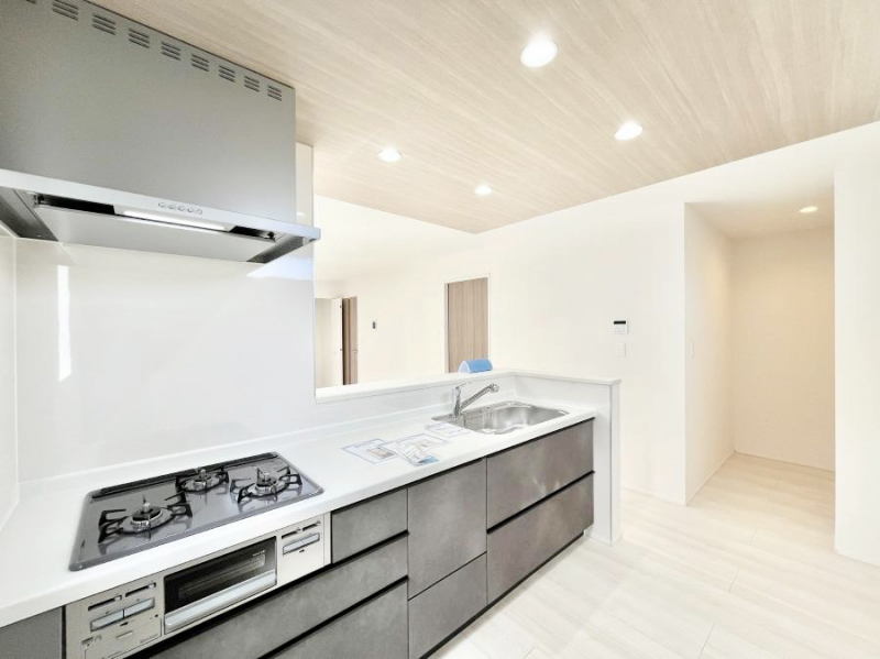 �L�b�`���@���������Ȃ��炲�Ƒ��Ƃ̉�b���y���߂�ΖʃJ�E���^�[�L�b�`���@