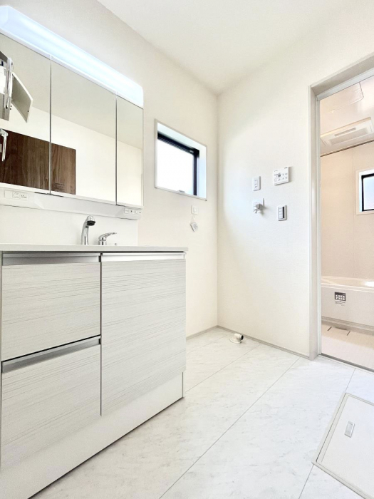 ���̑��@�������̂�����K��Ԃł��B�����̐g�x�x���C�����ǂ����g�������܂��B 