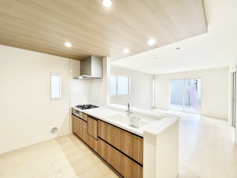 �L�b�`���@���������Ȃ��炲�Ƒ��Ƃ̉�b���y���߂�ΖʃJ�E���^�[�L�b�`��