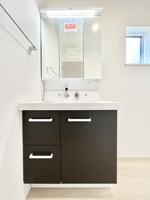 ���ʑ�E���ʏ��@���[�͂Ƌ@�\���ɗD�ꂽ���ʉ��ϑ�@