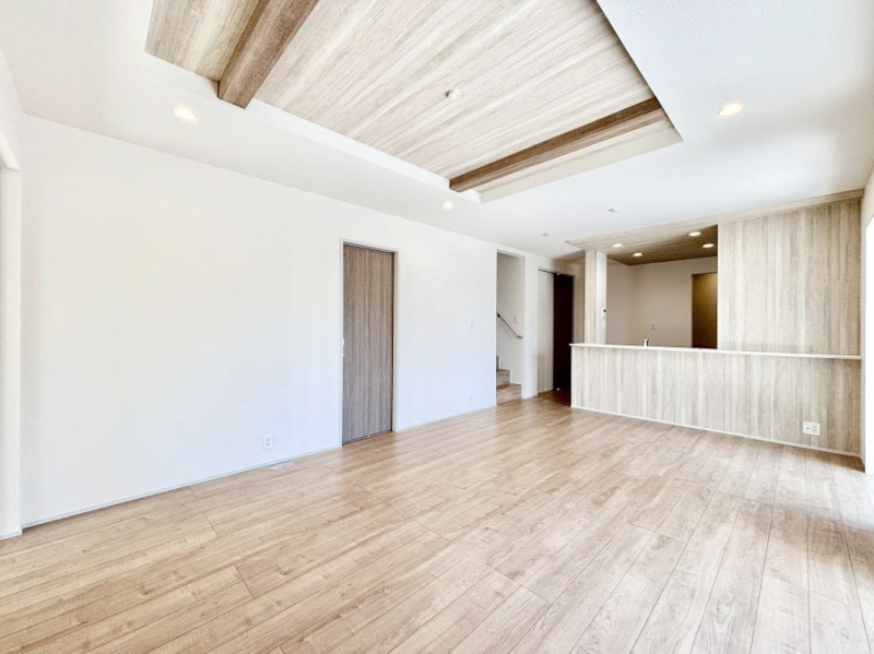 ���r���O�@�Ƒ��c���̎��Ԃ����������Ȃ��났�̃��r���O�_�C�j���O�B   �@