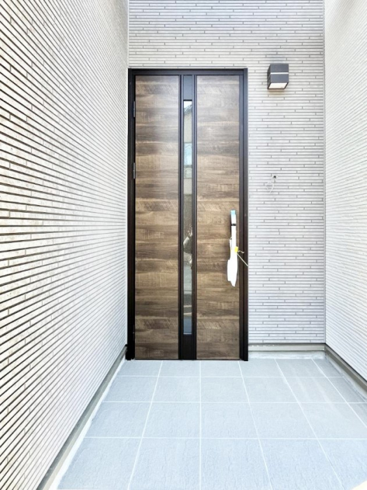 ���ց@��؂ȉƑ��A���q���o�}���錺�ցB