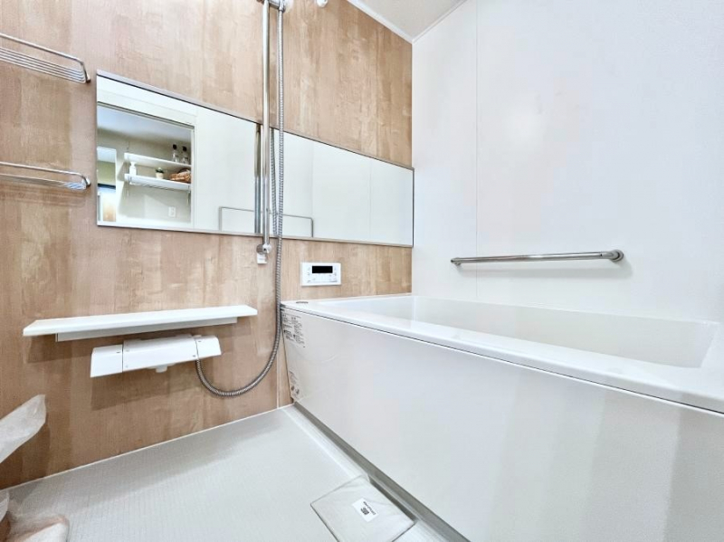 �����@����̔�������Ă���閾�邢�������̂���o�X���[��  