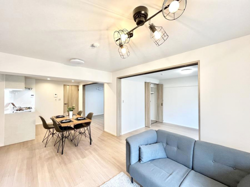 ���r���O�@�������������͋C�̂k�c�j�͉Ƒ��݂�Ȃ̉��K���