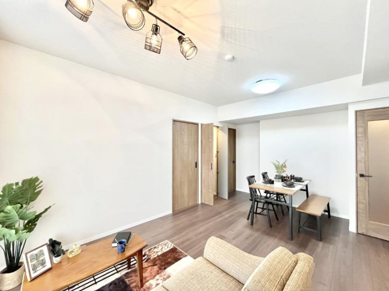 ���r���O�@�������������͋C�̂k�c�j�͉Ƒ��݂�Ȃ̉��K���