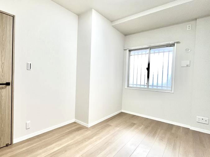 �q�������@-