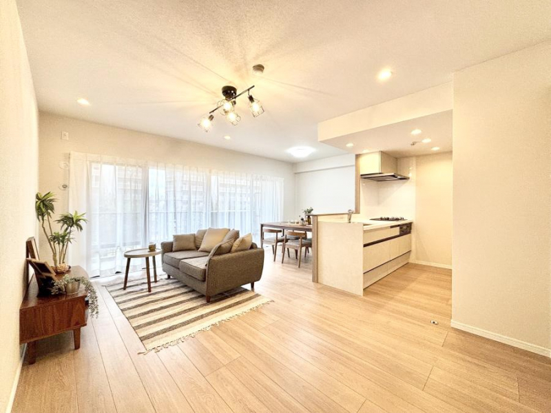 ���̑����ρ@�傫�ȑ����炽���Ղ�̗z���ƕ����������郊�r���O  