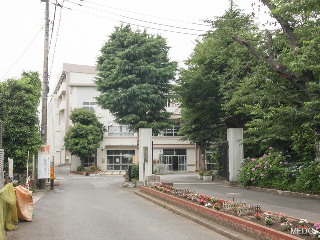 ���ӊ��@���w�Z 1360m �D���s���������w�Z