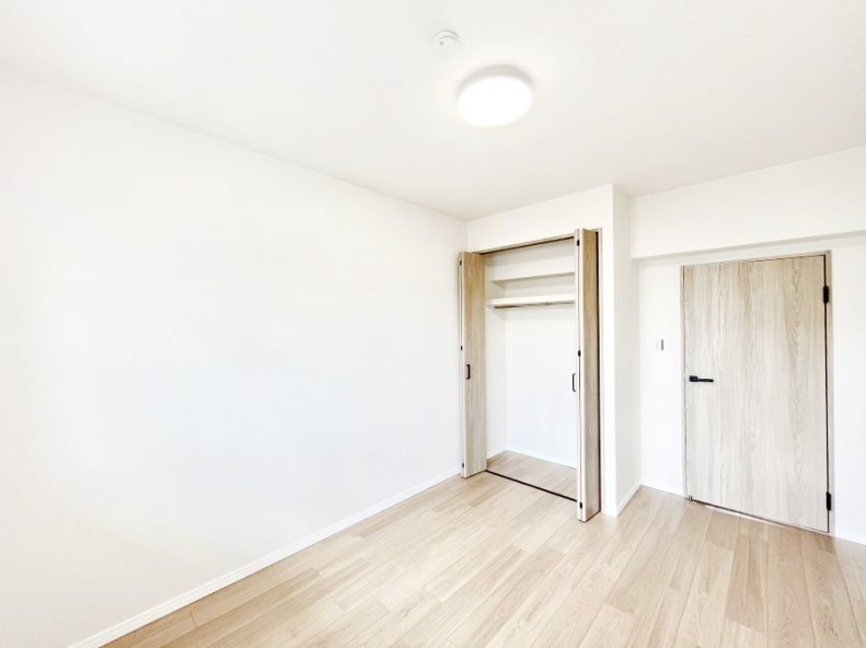 �Q���@�N���[�[�b�g�t���̂������ŏ[�������v���C�x�[�g���Ԃ��߂����܂��B