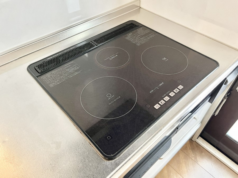 ���̑����ρ@IH�N�b�L���O�q�[�^�[�͓V�̒����ʂ��t���b�g�Ȃ̂Œ�����̓T�b�ƈ�@�����邾���I