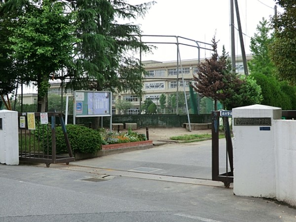 ���ӊ��@���w�Z 490m ���s������l���w�Z