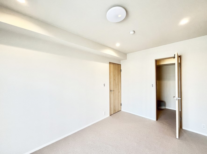 �Q���@�E�H�[�N�C���N���[�[�b�g�̊��p�Ő�����Ԃ��L�X���g�����������܂�  