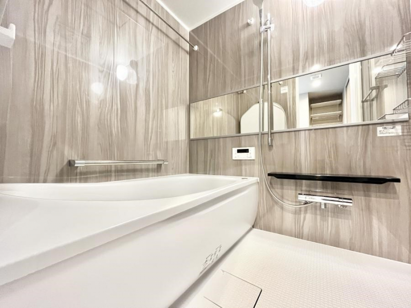 �����@����̔�������Ă���閾�邢�������̂���o�X���[��