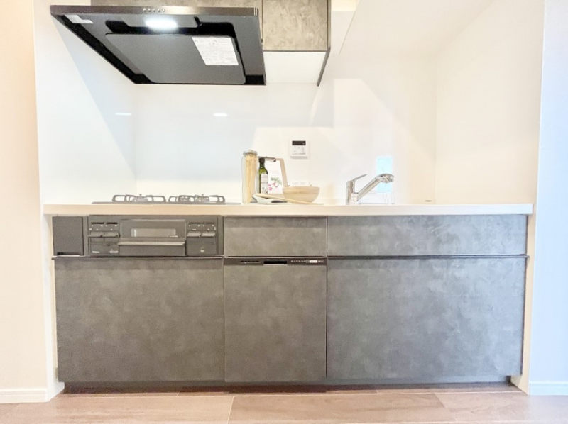 �L�b�`���@�������������I�ɁA�y�����I�V�X�e���L�b�`��