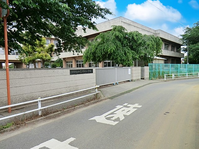 ���ӊ��@���w�Z 1300m �D���s���c���䏬�w�Z