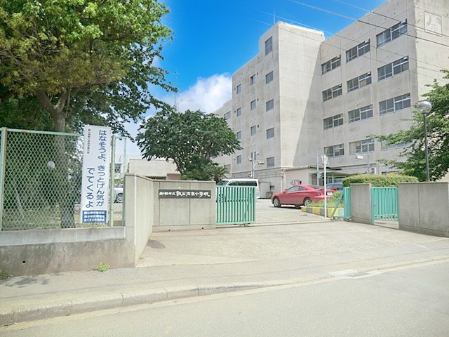 ���ӊ��@���w�Z 760m �D���s���юR�����w�Z