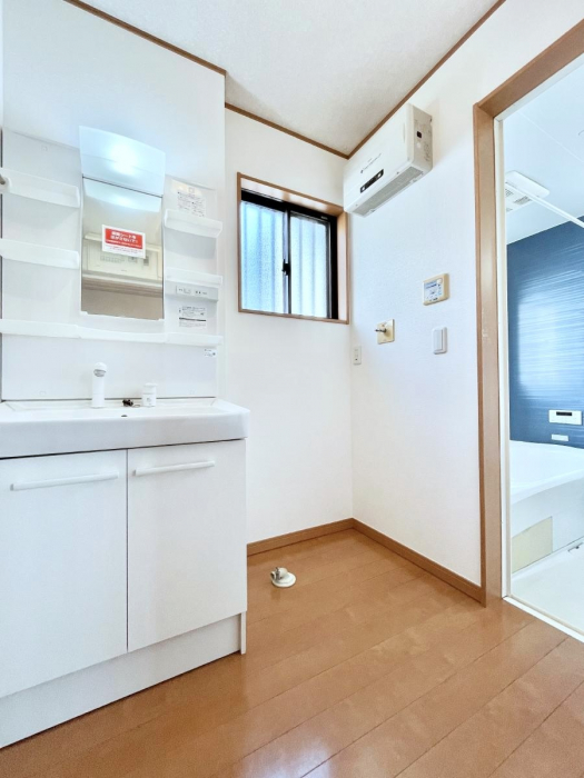 ���ʑ�E���ʏ��@���������Ă���̂Ŏ��C�̑����ꏊ�ł����C���ł����K�ł��B�����̐g�x�x���C�����ǂ��s���܂��ˁB