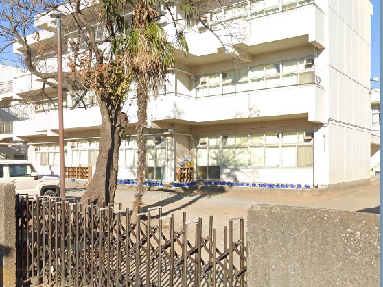 ���ӊ��@���w�Z 800m �l�X���s��������w�Z