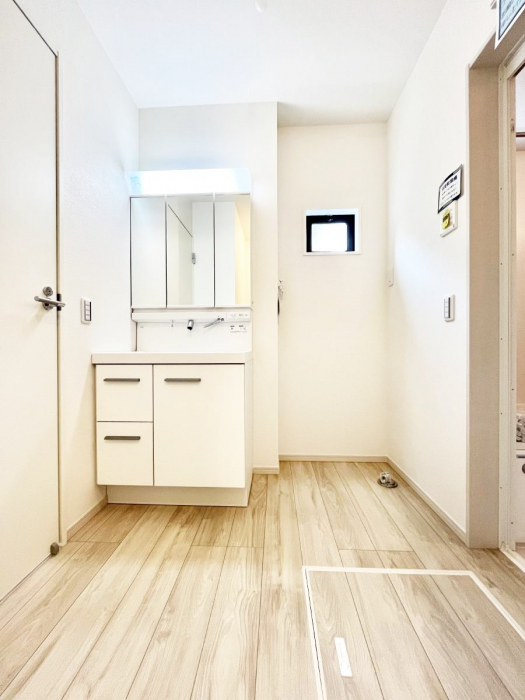 ���ʑ�E���ʏ��@�������̂�����K��Ԃł��B�����̐g�x�x���C�����ǂ����g�������܂��B 